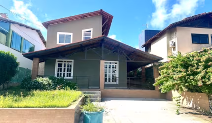 Casa em condomínio fechado