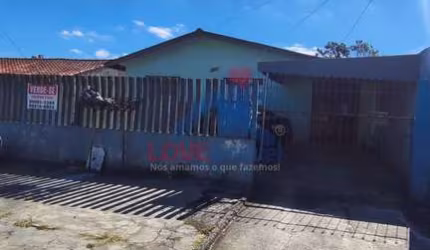 Casa à venda no bairro Xaxim - Curitiba/PR