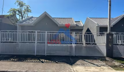 Casa à venda no bairro Iguaçu - Fazenda Rio Grande/PR