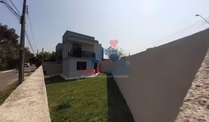 Sobrado à venda no bairro Tatuquara - Curitiba/PR