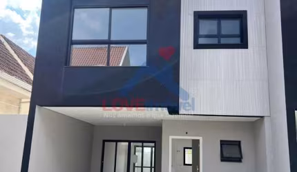 Sobrado à venda no bairro Cajuru - Curitiba/PR