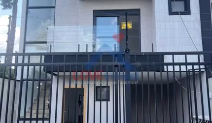 Sobrado à venda no bairro Cajuru - Curitiba/PR