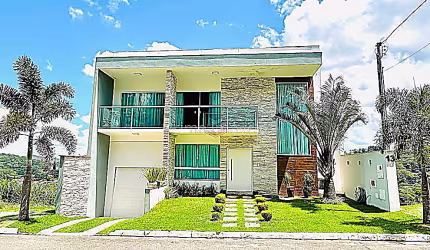 Casa a duplex a venda no condomínio Nova Gramado