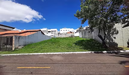 Ótimo terreno plano no Spina Ville