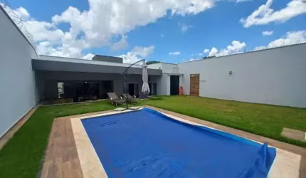 Linda casa pronta pra mudar, 3 suítes Uberlândia