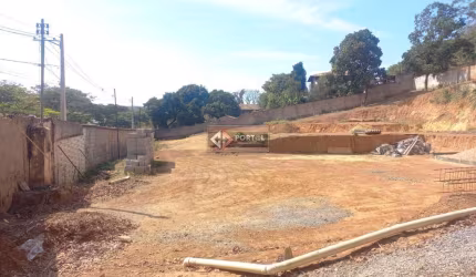 Terreno à venda no Jardim Encantado, Vespasiano  por R$ 1.200.000