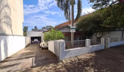 Casa Comercial para Venda em Maringá, Zona 06, 4 dormitórios, 1 suíte, 2 banheiros, 4 vagas