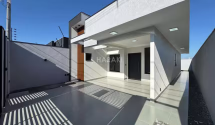 Casa para Venda em Maringá, Jardim Barcelona, 3 dormitórios, 1 suíte, 2 banheiros, 2 vagas