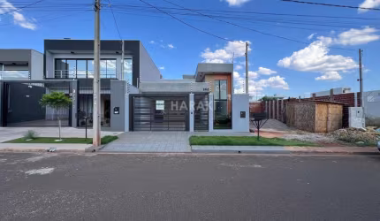 Casa para Venda em Maringá, Jardim Munique, 3 dormitórios, 1 suíte, 3 banheiros, 2 vagas