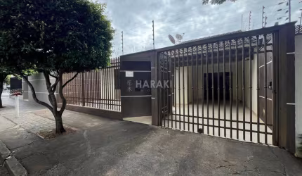 Casa para Venda em Maringá, Jardim Vitória, 3 dormitórios, 1 suíte, 2 banheiros, 2 vagas