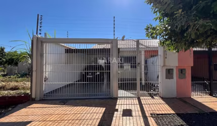 Casa para Venda em Maringá, Jardim Monte Rei, 3 dormitórios, 1 suíte, 2 banheiros, 2 vagas
