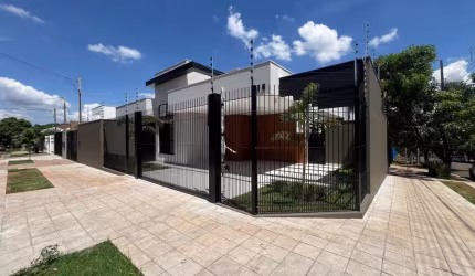 Casa para Venda em Maringá, Jardim Leblon, 3 dormitórios, 1 suíte, 3 banheiros, 3 vagas