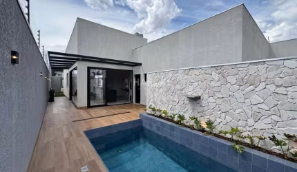 Casa para Venda em Maringá, Jardim Munique, 3 dormitórios, 3 suítes, 5 banheiros, 3 vagas