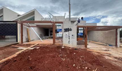 Casa para Venda em Maringá, Jardim Monte Rei, 3 dormitórios, 1 suíte, 2 banheiros, 2 vagas