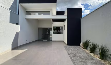 Casa para Venda em Maringá, Jardim do Carmo, 3 dormitórios, 1 suíte, 2 banheiros, 2 vagas