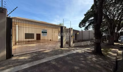 Casa para Locação em Maringá, Zona 05, 4 dormitórios, 3 suítes, 5 banheiros, 4 vagas