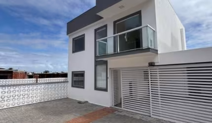 Casa à venda com 3 suítes no Miragem ? Lauro de Freitas