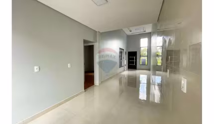 Casa à venda, 2 quartos, 1 suíte, 2 vagas, Universitário - Cascavel/PR