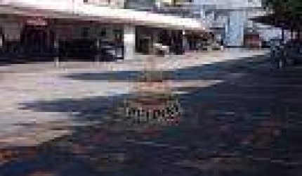Vende-se ou aluga-se terreno excelente para estacionamento Mooca