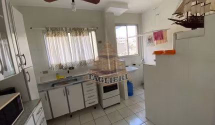 Vendo apartamento na Enseada no Guarujá.  71 metros. Com área lazer.
