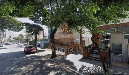 Alugamos prédio comercial com 648m2 Tatuapé - BOM PARTO TÉRREO + 2 ANDARES