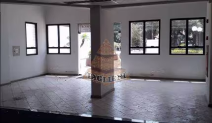 SALÃO COMERCIAL COM  320 MTS VÃO LIVRE NO MIOLO DA VILA FORMOSA