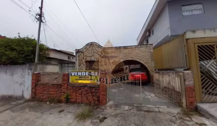 CASA TÉRREA ÓTIMA PARA INCORPORAÇÃO