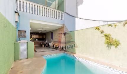 LINDO SOBRADO A VENDA COM PISCINA NA ÁGUA RASA