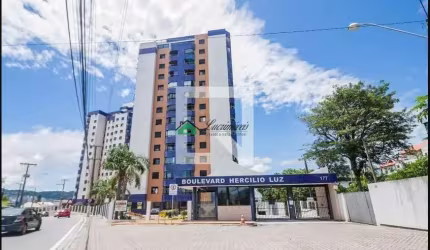 Apartamento com 3 quartos para alugar na Avenida Governador Ivo Silveira, 177, Estreito, Florianópolis por R$ 4.250
