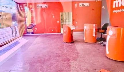 Salão comercial na Av Carmindo de Campos