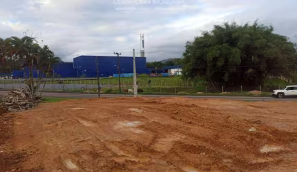 Terreno à venda na Rua Progresso, esquina com Luiz Utech, Testo Alto, Pomerode, 450 m2 por R$ 295.000