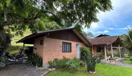 Casa com 3 quartos à venda na Rua dos Atiradores, 789, Centro, Pomerode, 159 m2 por R$ 789.000