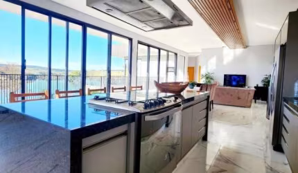 Casa à venda no O Estribo, Avaré  por R$ 2.000.000