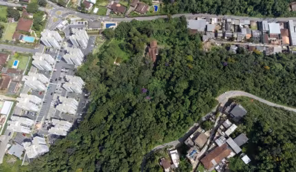 Terreno à venda no Independência, Petrópolis  por R$ 1.950.000