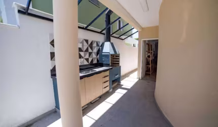 Casa em condomínio fechado com 3 quartos à venda no Jardim Califórnia, Taubaté , 107 m2 por R$ 435.000