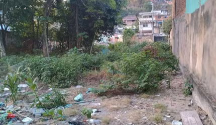 Terreno comercial à venda na Avenida Doutor Arruda Negreiros, 1217, Centro, São João de Meriti por R$ 650.000