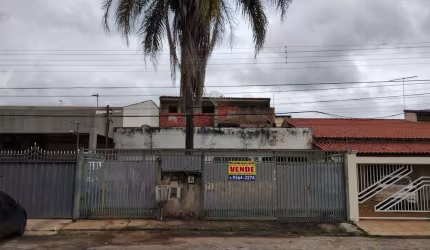 Casa com 3 quartos à venda na Quadra QE 24, Guará I, Brasília, 200 m2 por R$ 600.000