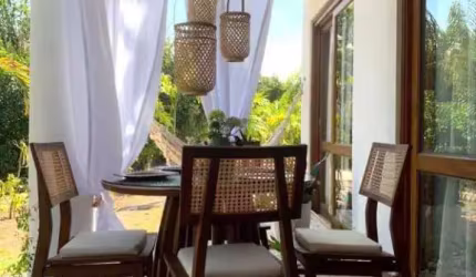Casa em condomínio fechado com 3 quartos à venda no Imbassai, Mata de São João , 120 m2 por R$ 910.000