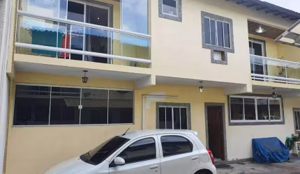 Casa em condomínio fechado com 2 quartos à venda em Marechal Hermes, Rio de Janeiro , 68 m2 por R$ 320.000