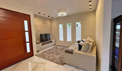 Casa com 3 quartos à venda no Jardim Rosemary, Itapevi  por R$ 210.000