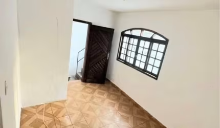 Casa com 2 quartos à venda no Remédios, Osasco  por R$ 200.000