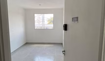 Apartamento com 2 quartos à venda em Santa Cruz, Rio de Janeiro , 45 m2 por R$ 138.000
