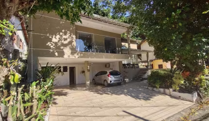 Casa em condomínio fechado com 3 quartos à venda na Rua A, 12, Itaipuaçú, Maricá, 240 m2 por R$ 1.300.000