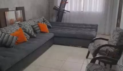 Casa com 3 quartos à venda no Jardim Itaquá, Itaquaquecetuba  por R$ 200.000