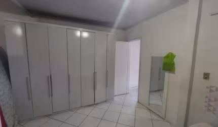 Casa com 4 quartos à venda no Presidente Altino, Osasco  por R$ 200.000