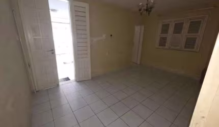 Casa com 3 quartos à venda na Vila Matilde, São Paulo  por R$ 240.000