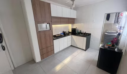 Apartamento com 3 quartos à venda na Rua Tomás Lopes, 77, Penha Circular, Rio de Janeiro, 90 m2 por R$ 250.000