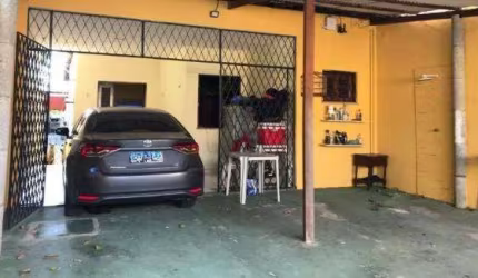Casa com 4 quartos à venda no Umuarama, Osasco  por R$ 260.000