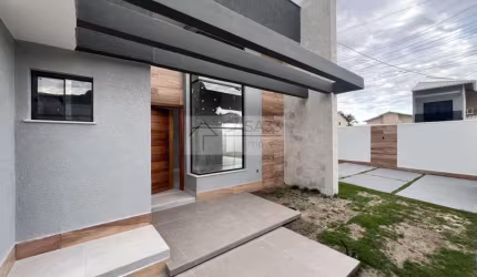 Casa com 3 quartos à venda na Rua Nossa Senhora da Paz, 420, Itaipuaçú, Maricá, 112 m2 por R$ 750.000
