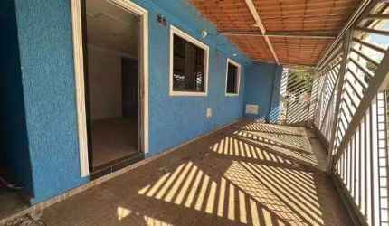 Casa com 4 quartos à venda na Vila Antônio, São Paulo  por R$ 250.000